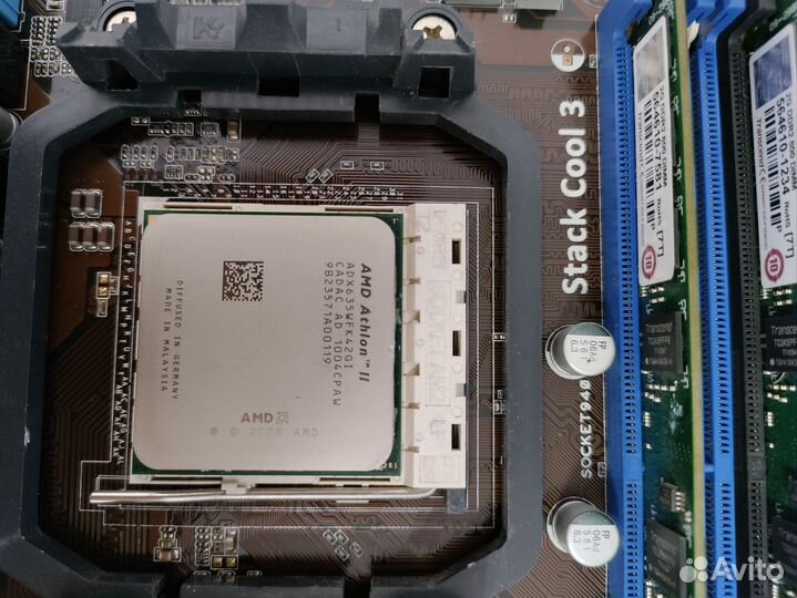 Материнская плата с процессором и памятью