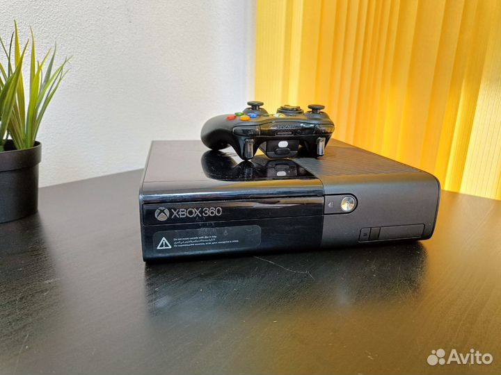 Игровая приставка Xbox 360 E 500gb