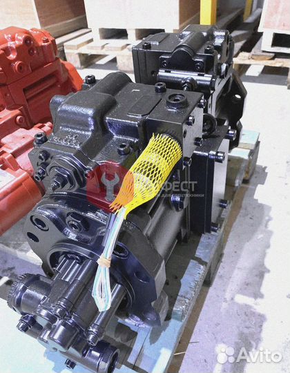 Гидравлический насос JCB JS130 K3V63DT