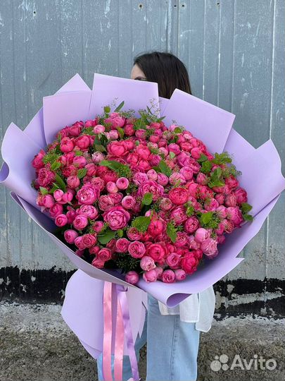 Букет из кустовых пионовидных роз, цветы