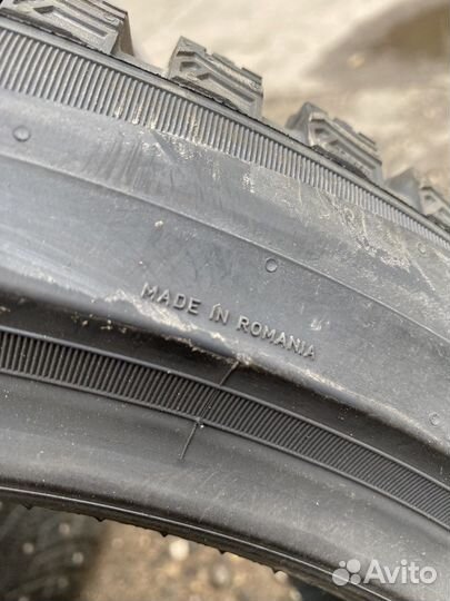 Pirelli Ice Zero 2 245/40 R19