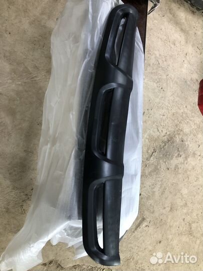 Спойлер/накладка переднего бампера Хендай сантафе3