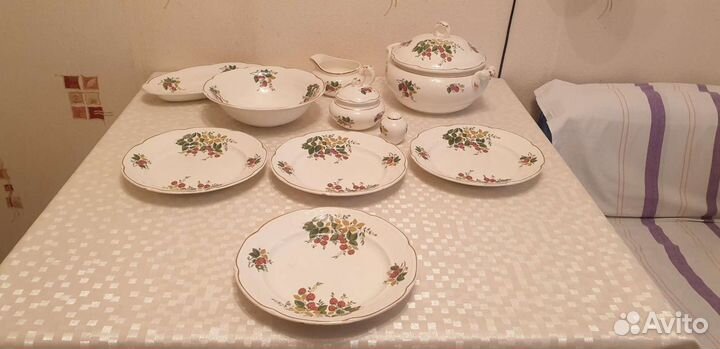 Набор столовой посуды