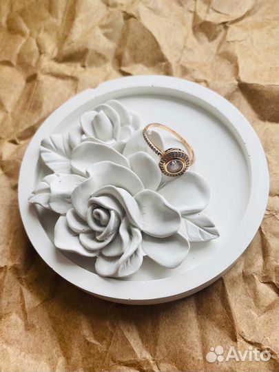 Поднос ручной работы для обручальных колец