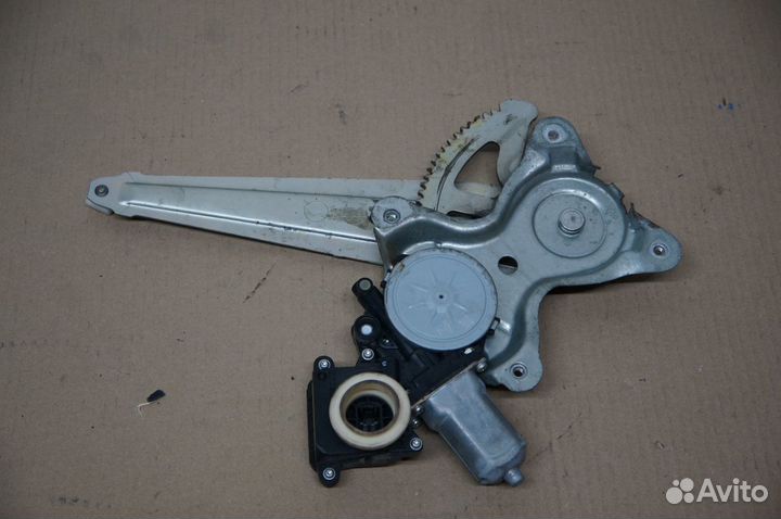 Стеклоподъемник передний правый Toyota Camry 40