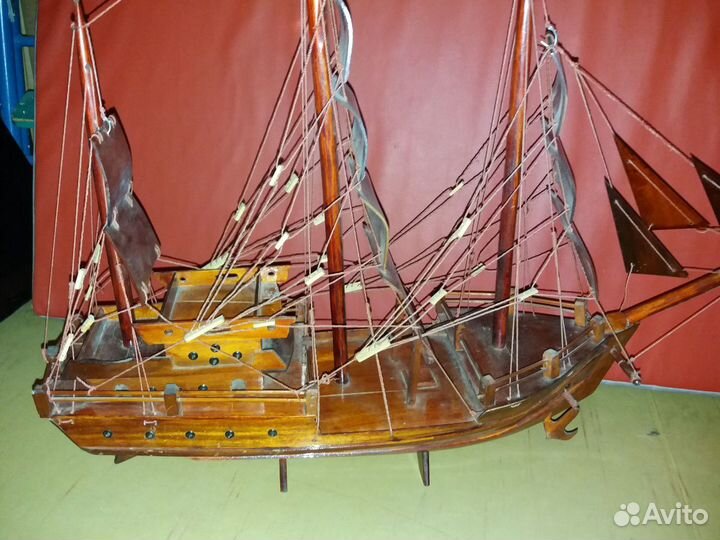 Модель корабля СССР парусник 3 мачты