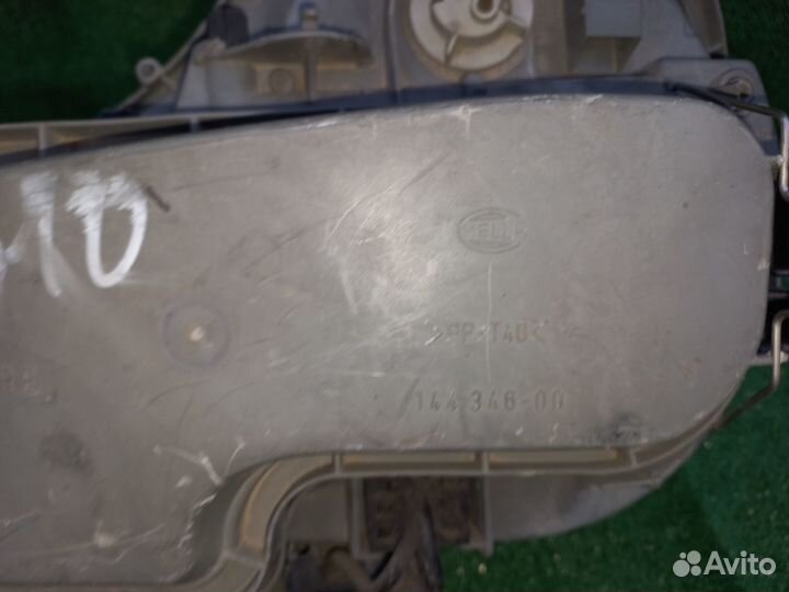 Фара правая ксенон Mercedes E-Class W210