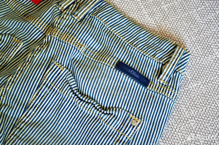 Джинсы в вертикальную полоску