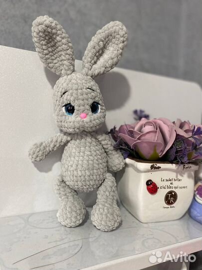 Вязанный зайчик Стёпка