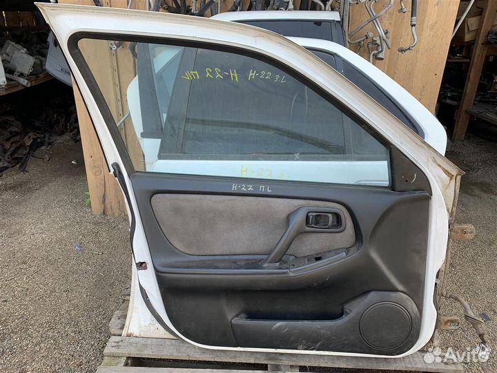 Дверь FL nissan bluebird EU14