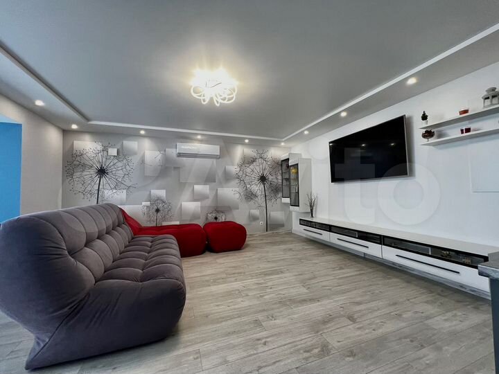 5-к. квартира, 98 м², 10/10 эт.