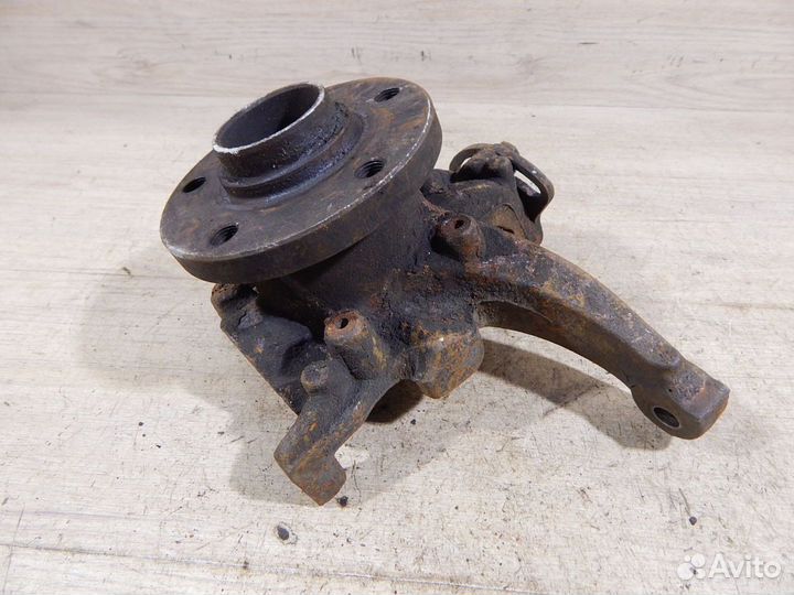 Кулак поворотный передний левый Vw T4