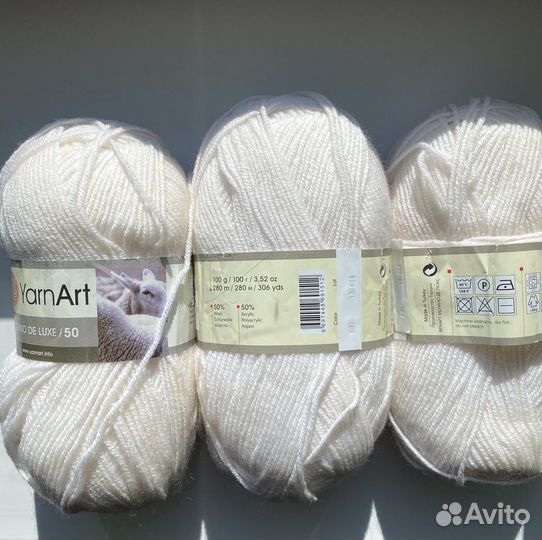 Пряжа YarnArt белая