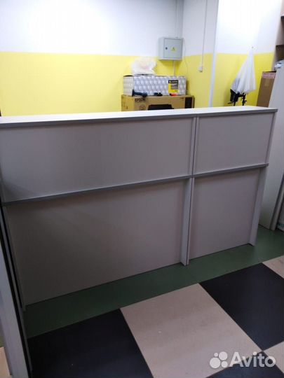 Офисная модульная стойка администратора