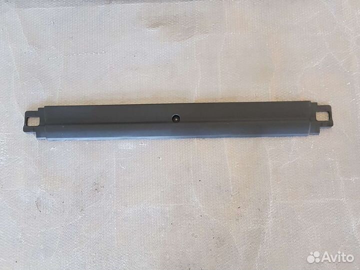 Юбка спойлер бампера центр часть Renault Premium