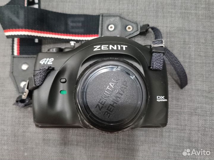 Зеркальный фотоаппарат Зенит 412