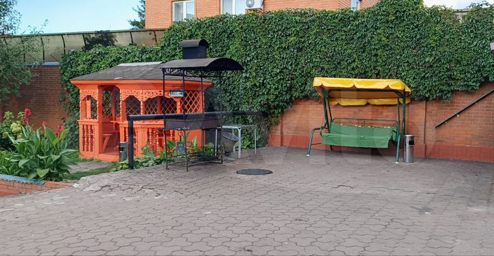 Дом 350 м² на участке 6 сот.