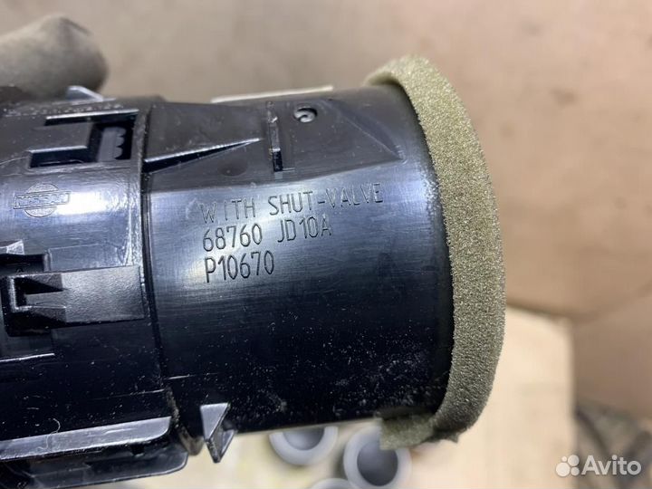 68760JD10A Воздуховод Nissan Qashqai J10