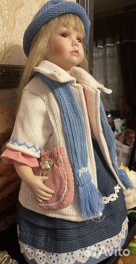 Кукла фарфоровая коллекционная