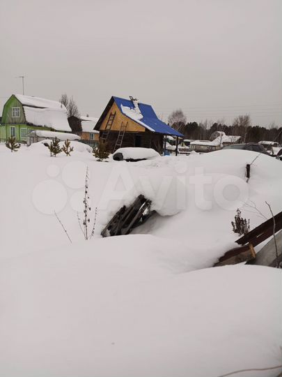 Дом 16 м² на участке 9 сот.