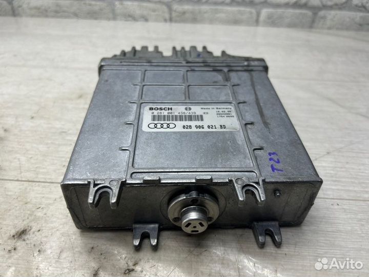 Блок управления двигателем Volkswagen Passat B5 1Z