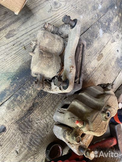 Суппорта subaru forester sf5