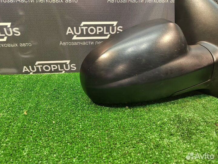 Зеркало правое Chevrolet Aveo T200 1.4 F14D3