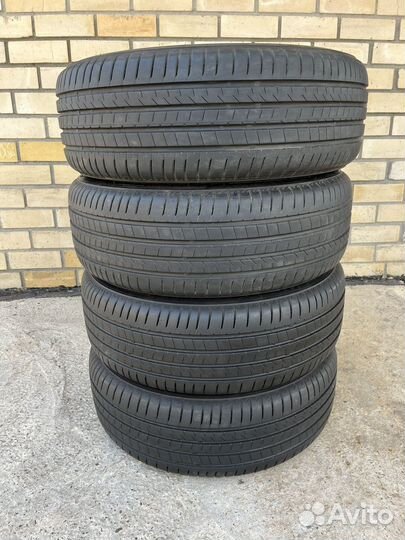 Bridgestone Alenza 001 235/65 R17
