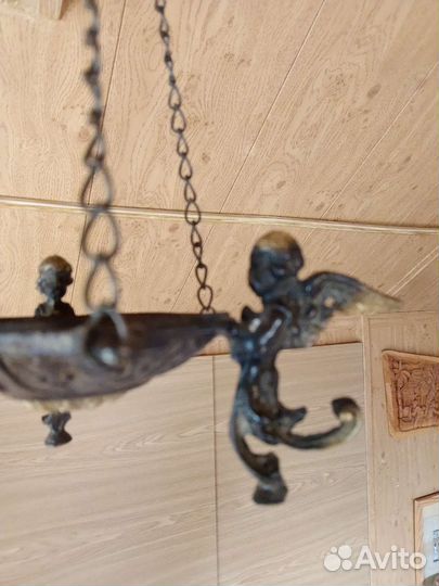 Старинный подсвечник