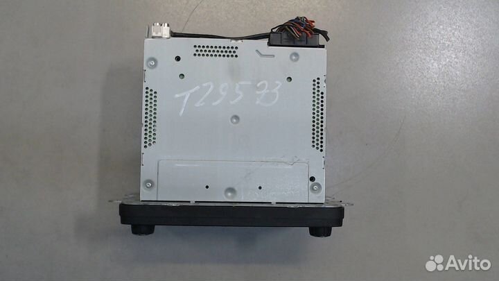 Магнитола Skoda Fabia, 2012