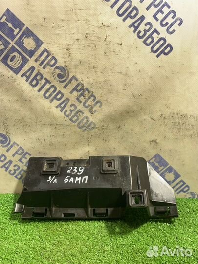 Крепление бампера заднее левое Volvo S40 седан 1.6