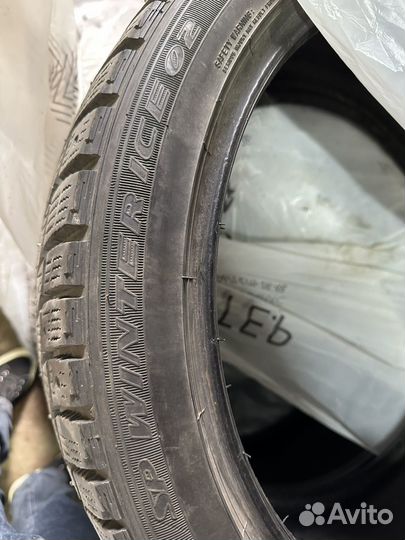 Dunlop SP Winter Ice 02 245/40 R20 и 275/35 R20 102T