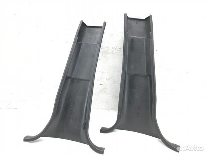 Накладка на центральную стойку внутренняя Subaru