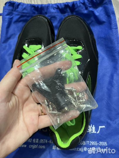 Легкоатлетические шиповки