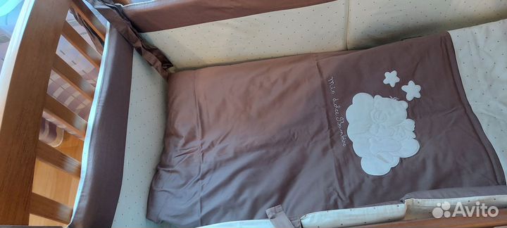 Бортики и постельное в детскую кроватку Perina