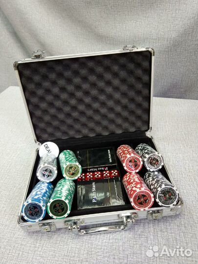 Набор для игры в покер в ассортименте