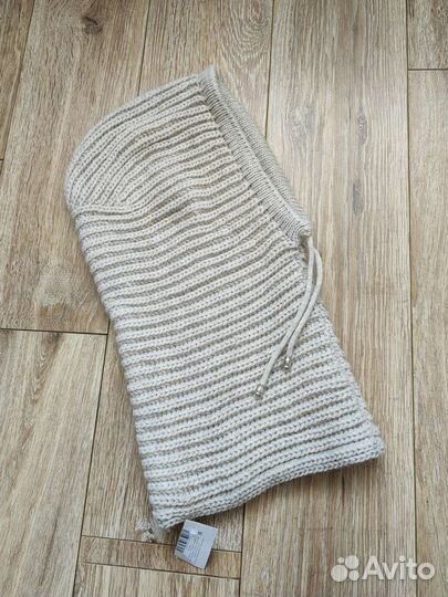 Капор женский вязаный новый