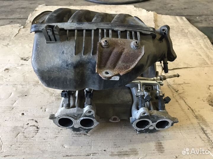 Впускной коллектор 1.6 8кл Гранта Калина