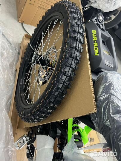 SUR-RON Light Bee X black