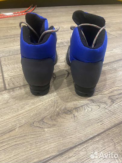 Лыжные ботинки размер 34
