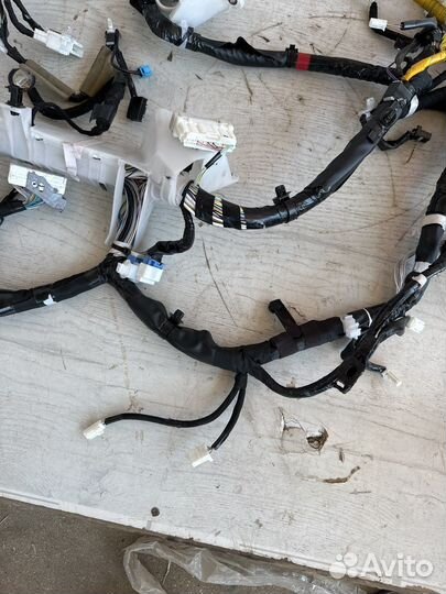 Lexus RX4 Проводка подторпедная