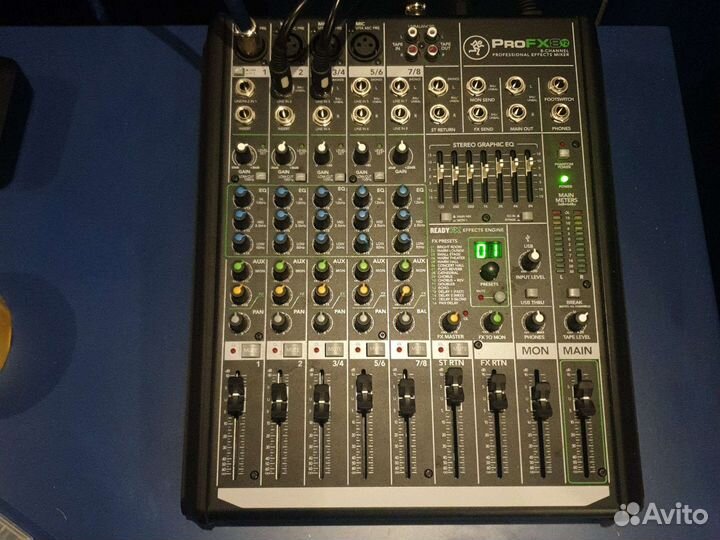 Микшерный пульт usb Mackie profx8v2