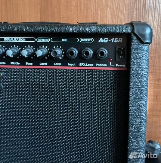 Комбоусилитель для электрогитары