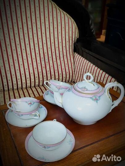 Антикварный чайный набор. Фарфор