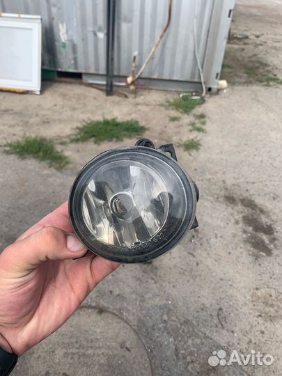 Противотуманная фара Jetta 5