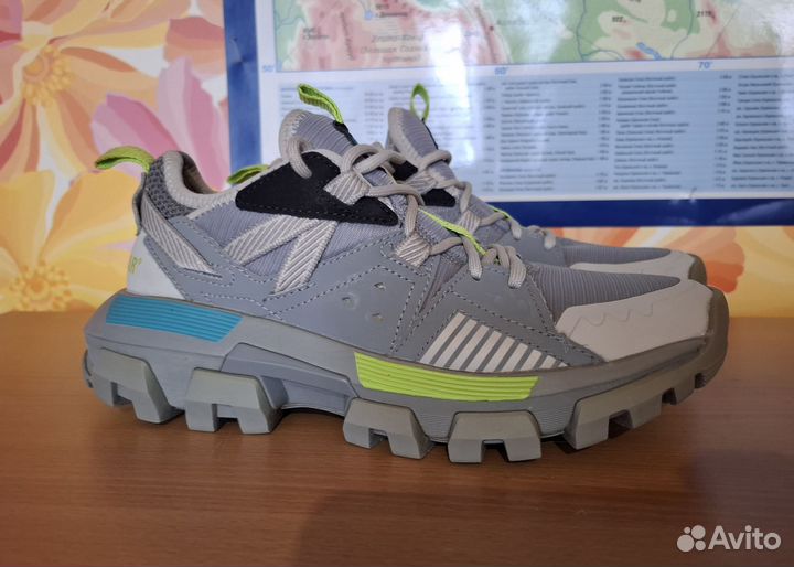 Кроссовки Caterpillar Raider Sport 38р