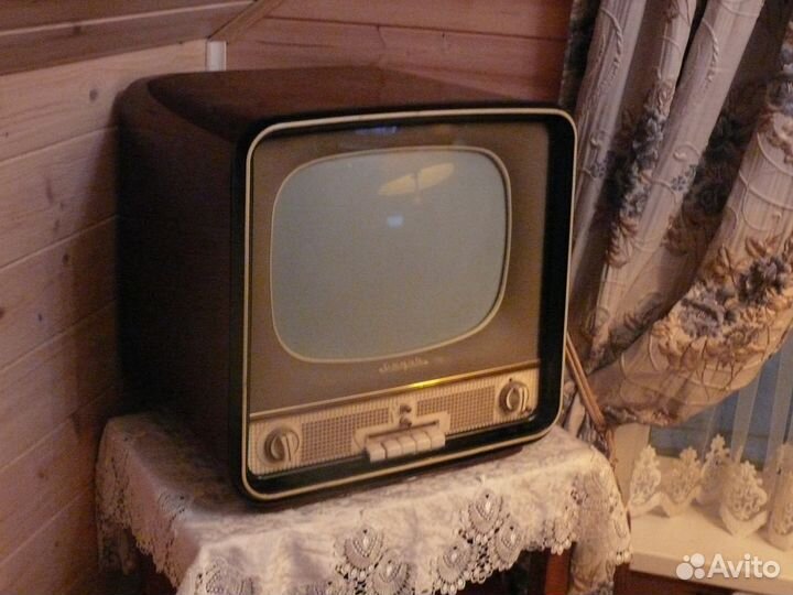 Ретро телевизор 