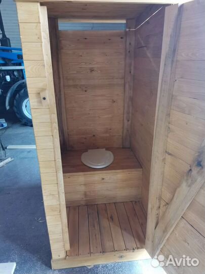 Туалет уличный дачный