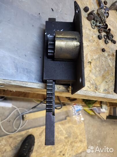 Замок для гаража бу