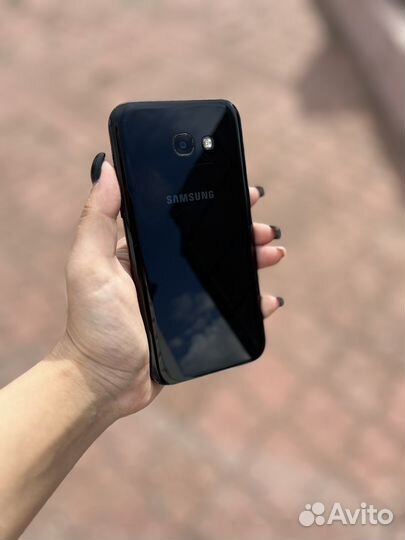 Телефон Samsung galaxy a5 2017